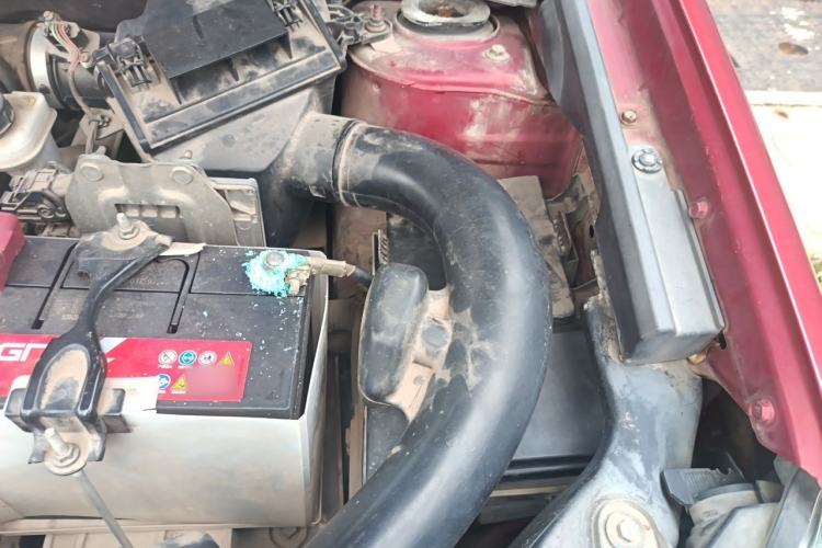 Used Nissan Qashqai 2012 2.0 XL Fire CVT 2WD Engine Bay Left