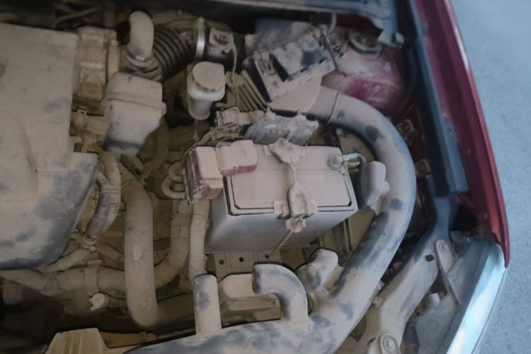 Used Nissan Qashqai 2012 2.0 XV LE CVT 2WD Engine Bay Left