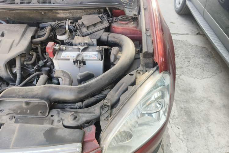 Used Nissan Qashqai 2012 1.6XE Wind 5MT 2WD Engine Bay Left