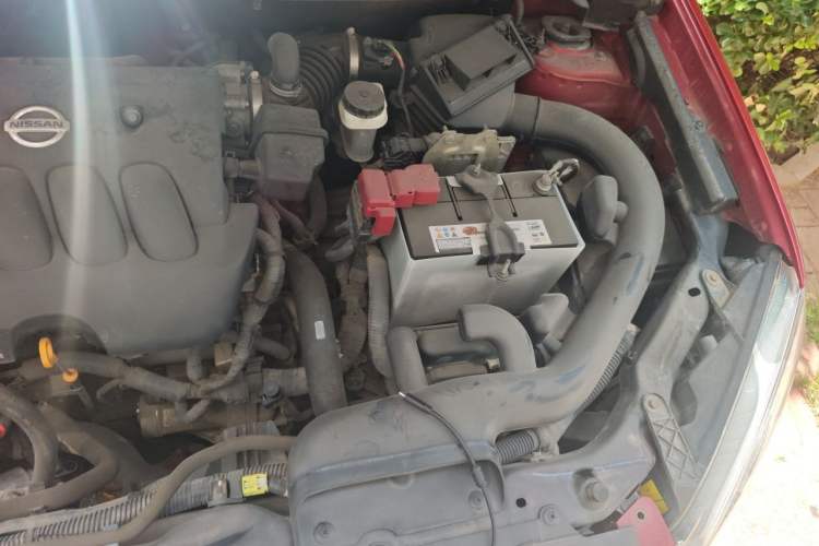 Used Nissan Qashqai 2012 2.0 XV LE CVT 2WD Engine Bay Left