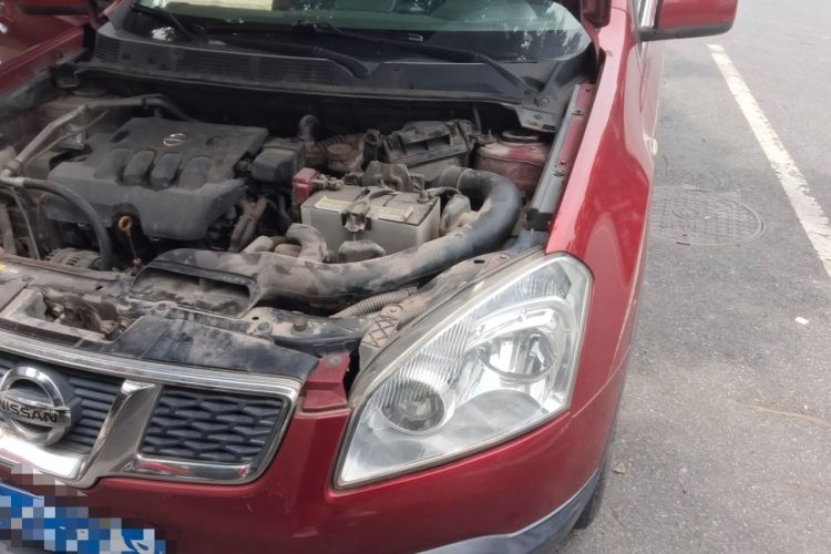 Used Nissan Qashqai 2012 2.0 XL Fire CVT 2WD Engine Bay Left