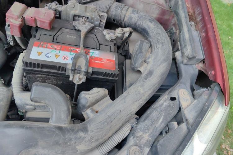 Used Nissan Qashqai 2012 2.0 XV LE CVT 2WD Engine Bay Left