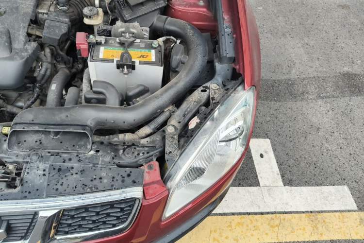 Used Nissan Qashqai 2012 2.0 XL Fire CVT 2WD Engine Bay Left