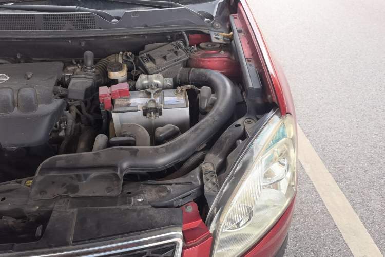 Used Nissan Qashqai 2012 2.0 XL Fire CVT 2WD Engine Bay Left