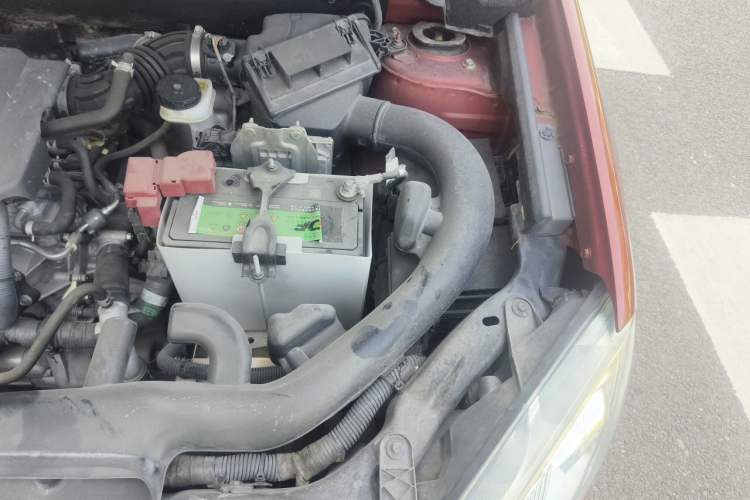 Used Nissan Qashqai 2012 1.6XE Wind 5MT 2WD Engine Bay Left