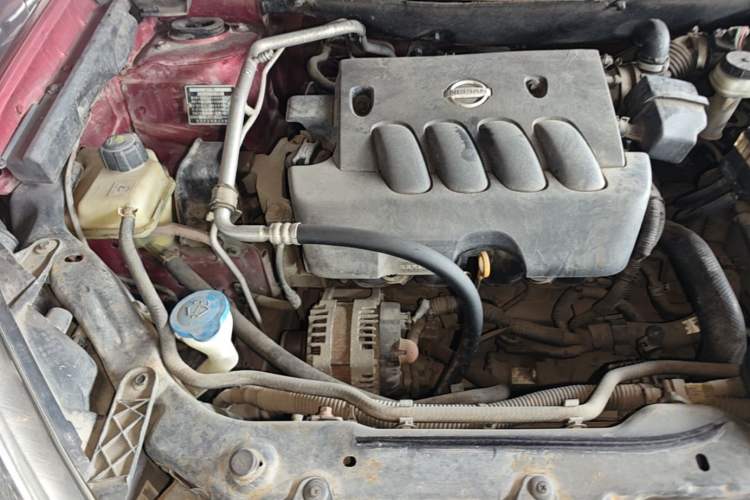 Used Nissan Qashqai 2012 2.0 XV LE CVT 2WD Engine Bay Right