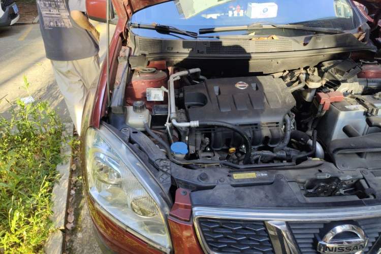 Used Nissan Qashqai 2012 1.6XE Wind 5MT 2WD Engine Bay Right
