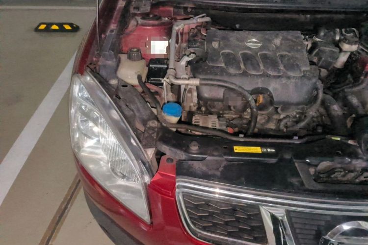 Used Nissan Qashqai 2012 2.0 XL Fire CVT 2WD Engine Bay Right
