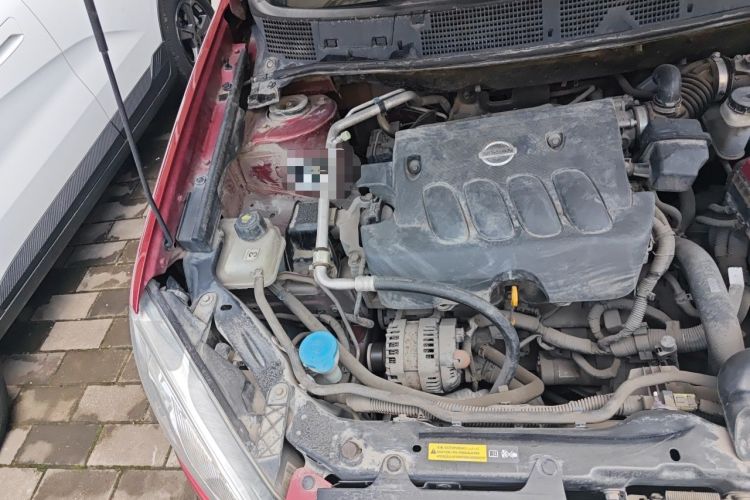 Used Nissan Qashqai 2012 2.0 XL Fire CVT 2WD Engine Bay Right