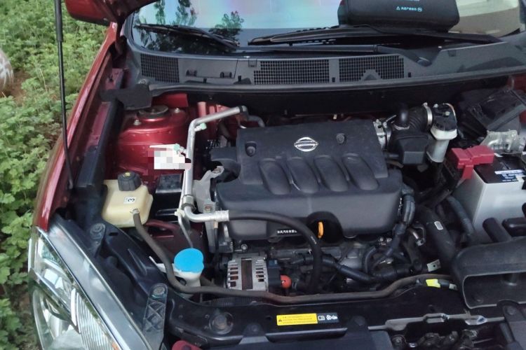 Used Nissan Qashqai 2012 2.0 XL Fire CVT 2WD Engine Bay Right
