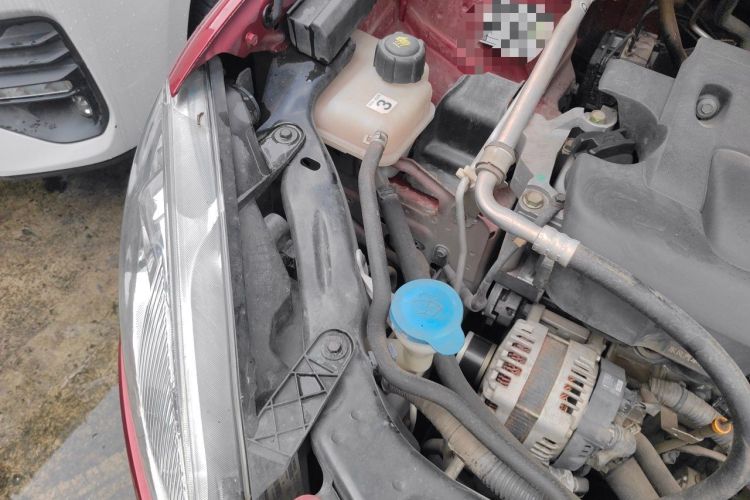 Used Nissan Qashqai 2012 2.0 XL Fire CVT 2WD Engine Bay Right