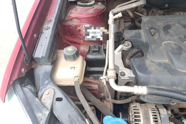 Used Nissan Qashqai 2012 2.0 XL Fire CVT 2WD Engine Bay Right