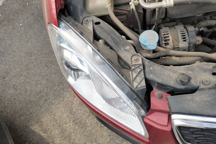 Used Nissan Qashqai 2012 2.0 XL Fire CVT 2WD Engine Bay Right