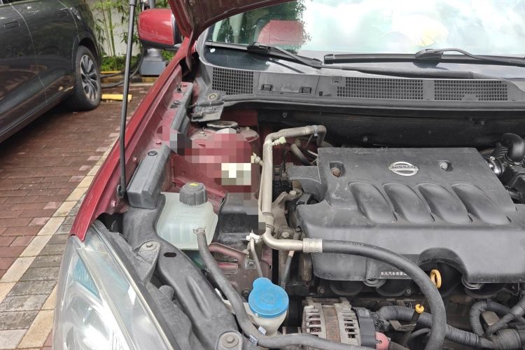 Used Nissan Qashqai 2012 2.0 XV LE CVT 2WD Engine Bay Right