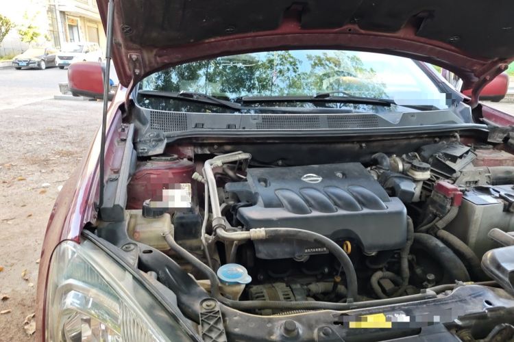 Used Nissan Qashqai 2012 2.0 XV LE CVT 2WD Engine Bay Right