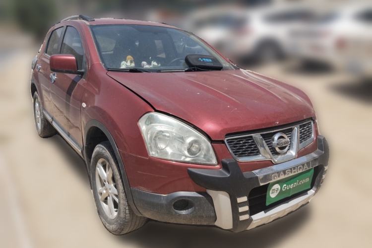 Used Nissan Qashqai 2012 1.6XE Wind 5MT 2WD Front Right 45 Deg