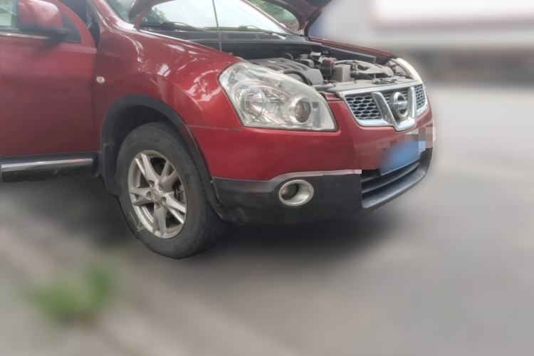 Used Nissan Qashqai 2012 2.0 XL Fire CVT 2WD Front Right 45 Deg