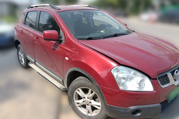 Used Nissan Qashqai 2012 2.0 XL Fire CVT 2WD Front Right 45 Deg