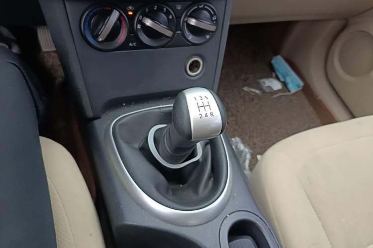 Used Nissan Qashqai 2012 1.6XE Wind 5MT 2WD Gear Lever