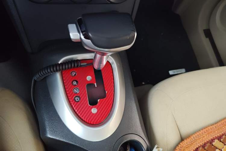 Used Nissan Qashqai 2012 2.0 XL Fire CVT 2WD Gear Lever