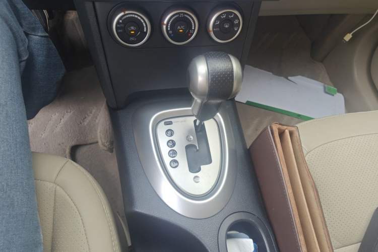 Used Nissan Qashqai 2012 2.0 XV LE CVT 2WD Gear Lever