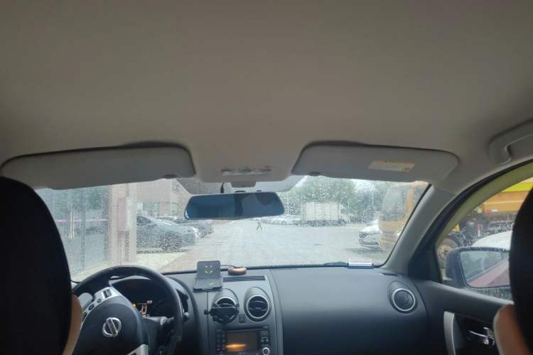 Used Nissan Qashqai 2012 2.0 XL Fire CVT 2WD Headliner