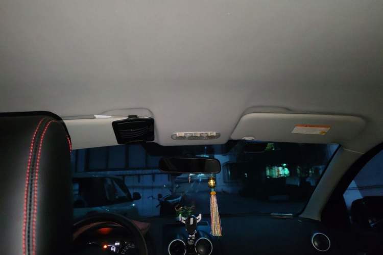 Used Nissan Qashqai 2012 2.0 XL Fire 6MT 2WD Headliner