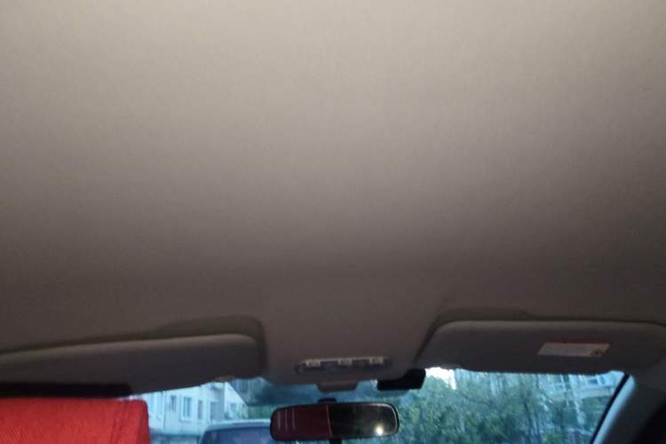 Used Nissan Qashqai 2012 2.0 XL Fire CVT 2WD Headliner