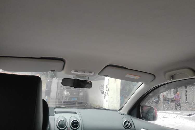 Used Nissan Qashqai 2012 2.0 XL Fire CVT 2WD Headliner