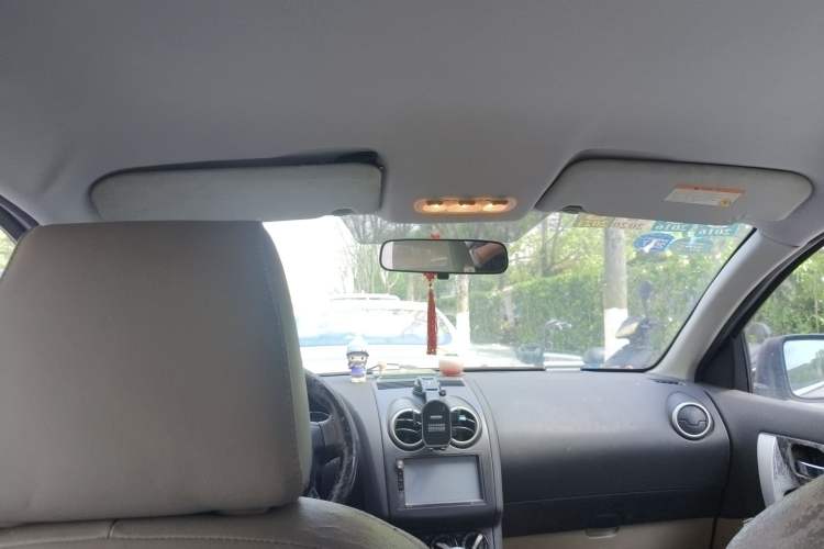 Used Nissan Qashqai 2012 2.0 XL Fire 6MT 2WD Headliner
