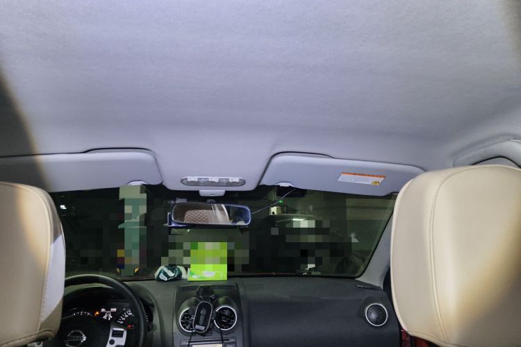 Used Nissan Qashqai 2012 2.0 XL Fire CVT 2WD Headliner