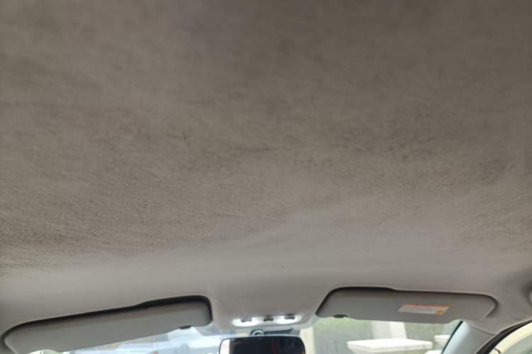 Used Nissan Qashqai 2012 2.0 XL Fire 6MT 2WD Headliner