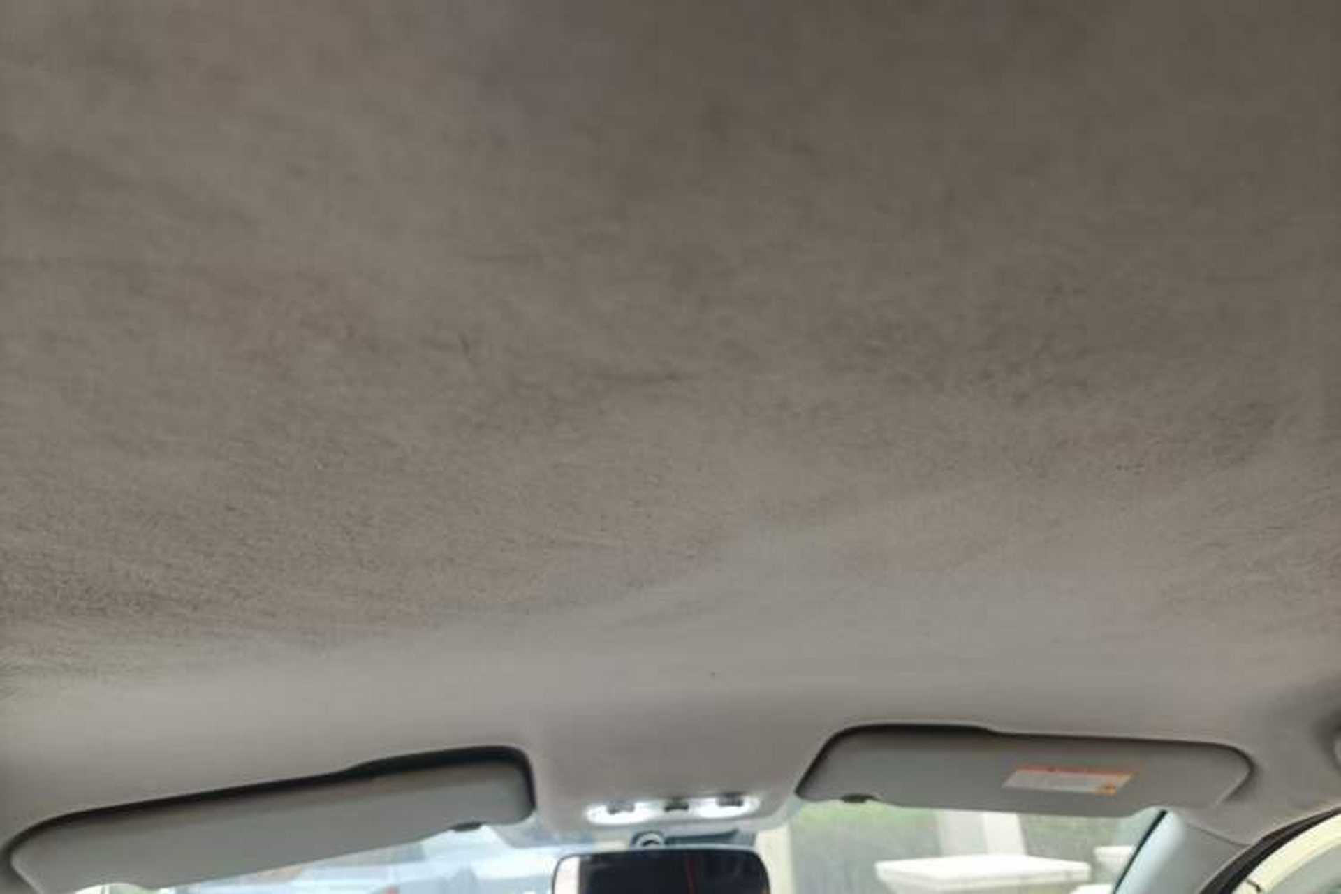 Used Nissan Qashqai 2012 2.0 XL Fire 6MT 2WD Headliner