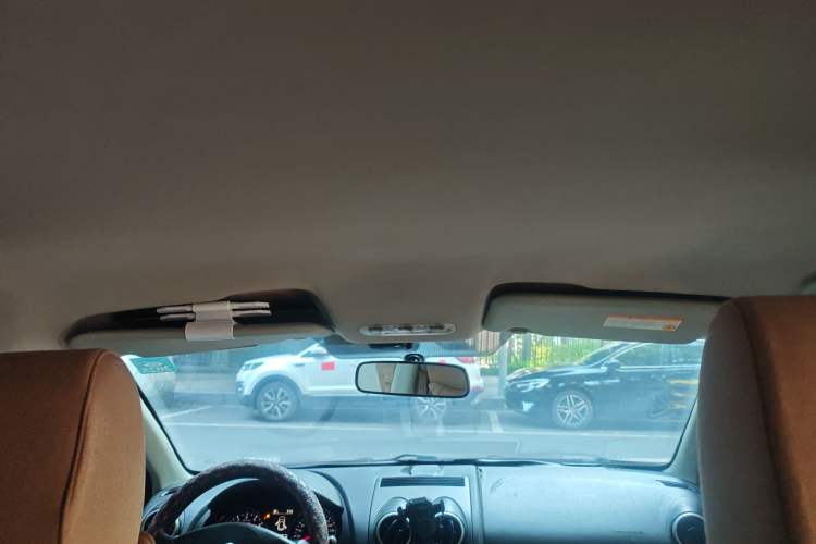 Used Nissan Qashqai 2012 2.0 XL Fire 6MT 2WD Headliner