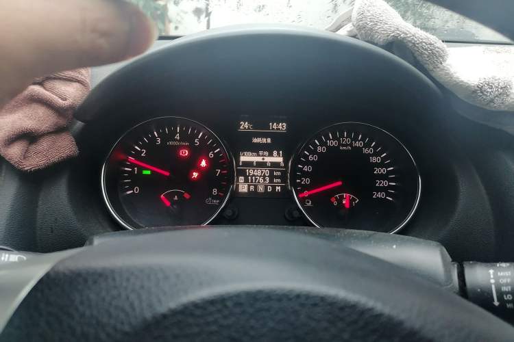 Used Nissan Qashqai 2012 2.0 XL Fire CVT 2WD Instrument Cluster