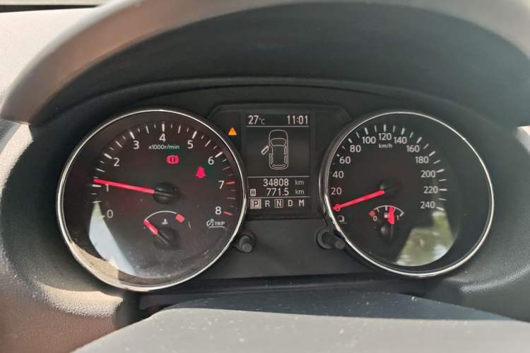 Used Nissan Qashqai 2012 2.0 XL Fire CVT 2WD Instrument Cluster
