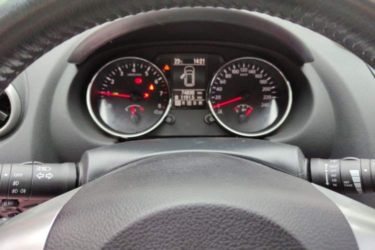 Used Nissan Qashqai 2012 2.0 XL Fire CVT 2WD Instrument Cluster
