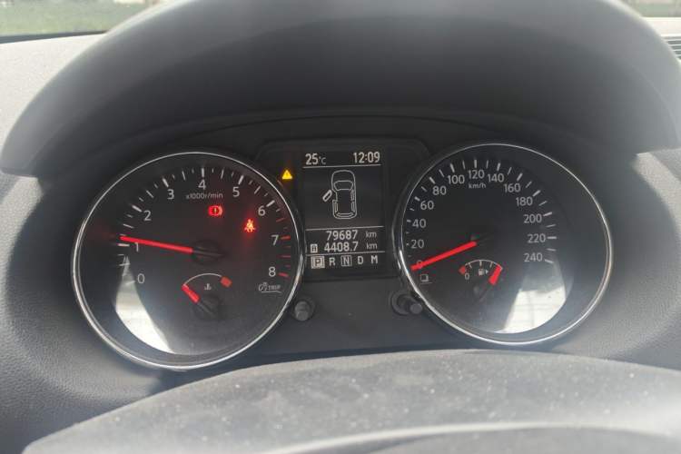 Used Nissan Qashqai 2012 2.0 XL Fire CVT 2WD Instrument Cluster