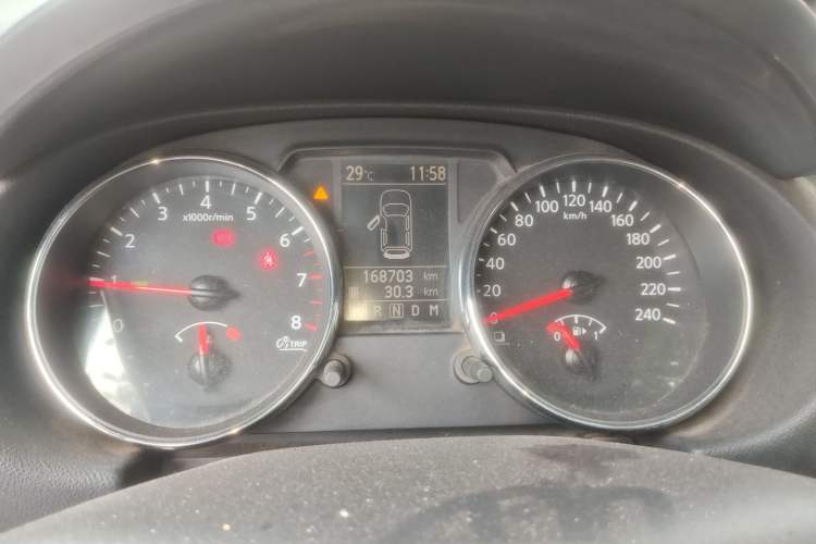 Used Nissan Qashqai 2012 2.0 XL Fire CVT 2WD Instrument Cluster