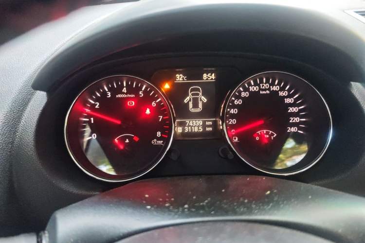 Used Nissan Qashqai 2012 2.0 XL Fire 6MT 2WD Instrument Cluster