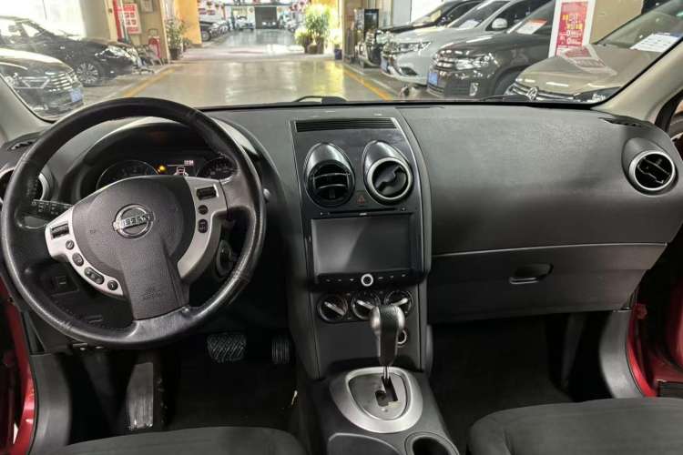 Used Nissan Qashqai 2012 2.0 XL Fire CVT 2WD Interior 1