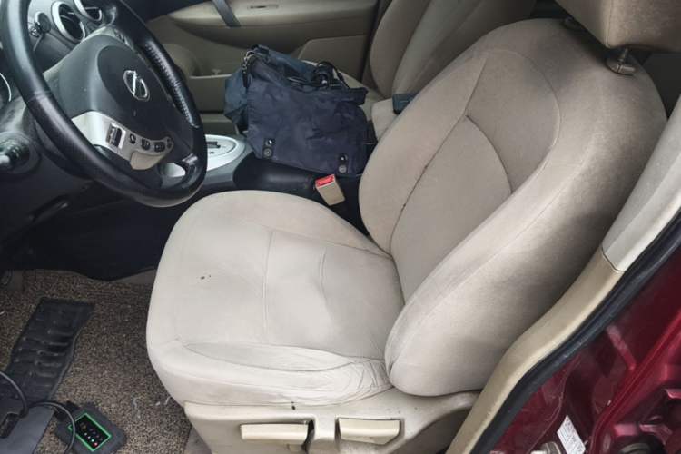 Used Nissan Qashqai 2012 2.0 XL Fire CVT 2WD Left Front Seat