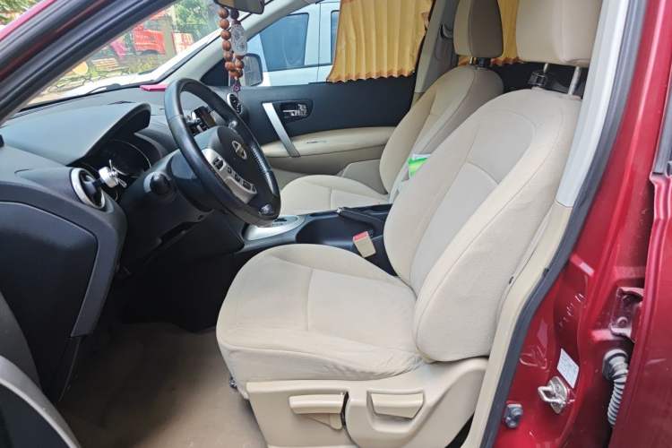 Used Nissan Qashqai 2012 2.0 XL Fire CVT 2WD Left Front Seat