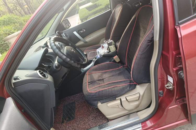 Used Nissan Qashqai 2012 2.0 XL Fire 6MT 2WD Left Front Seat