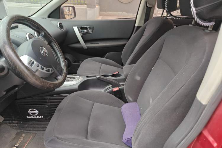 Used Nissan Qashqai 2012 2.0 XL Fire CVT 2WD Left Front Seat