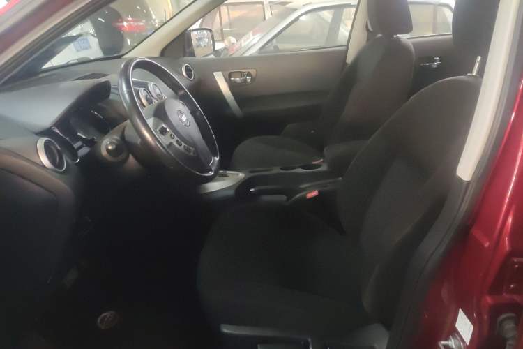 Used Nissan Qashqai 2012 2.0 XL Fire CVT 2WD Left Front Seat