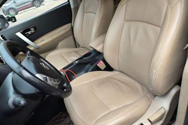 Used Nissan Qashqai 2012 2.0 XL Fire CVT 2WD Left Front Seat