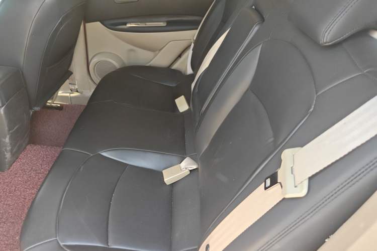 Used Nissan Qashqai 2012 2.0 XL Fire 6MT 2WD Left Rear Seat