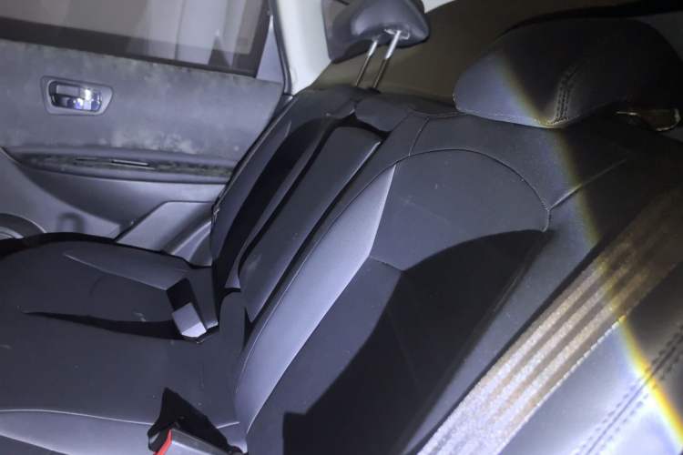 Used Nissan Qashqai 2012 2.0 XL Fire CVT 2WD Left Rear Seat