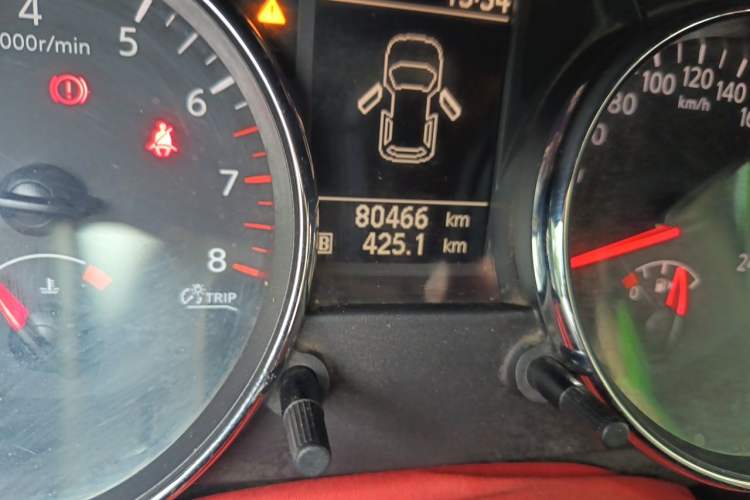 Used Nissan Qashqai 2012 2.0 XL Fire 6MT 2WD Odometer Close Up